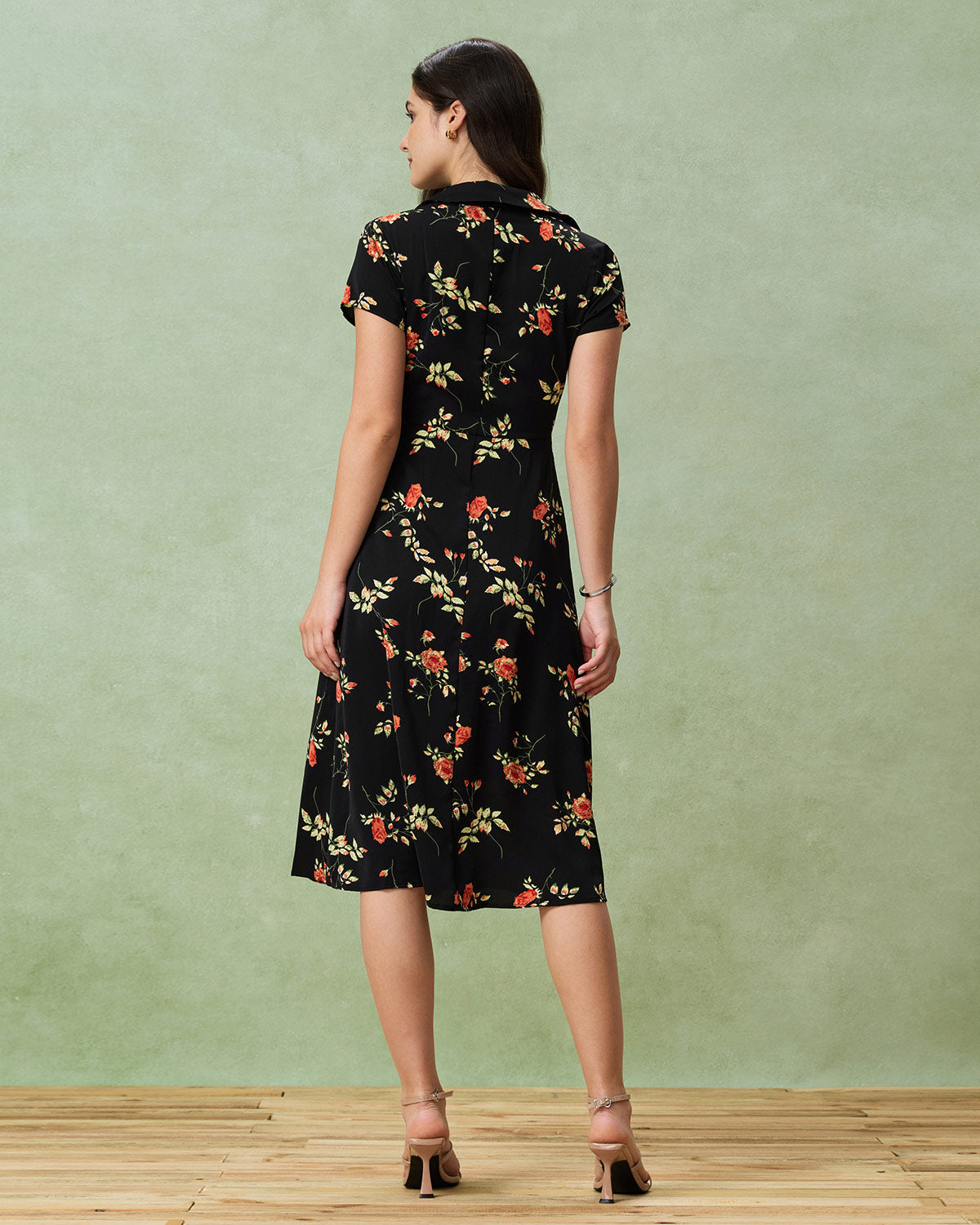 Gloria | Vestido Midi Negro Floral