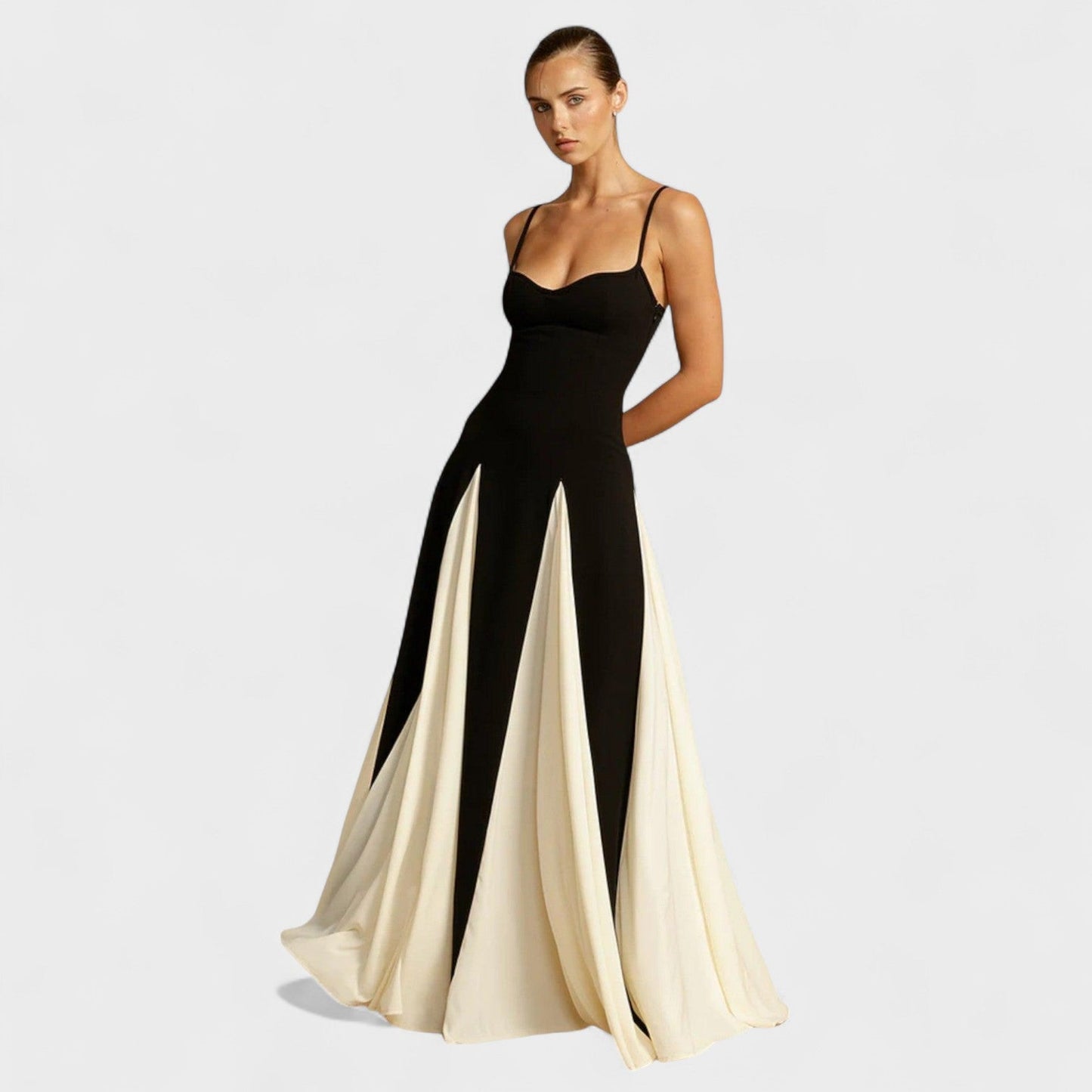 Ivory | Vestido de Gala Negro