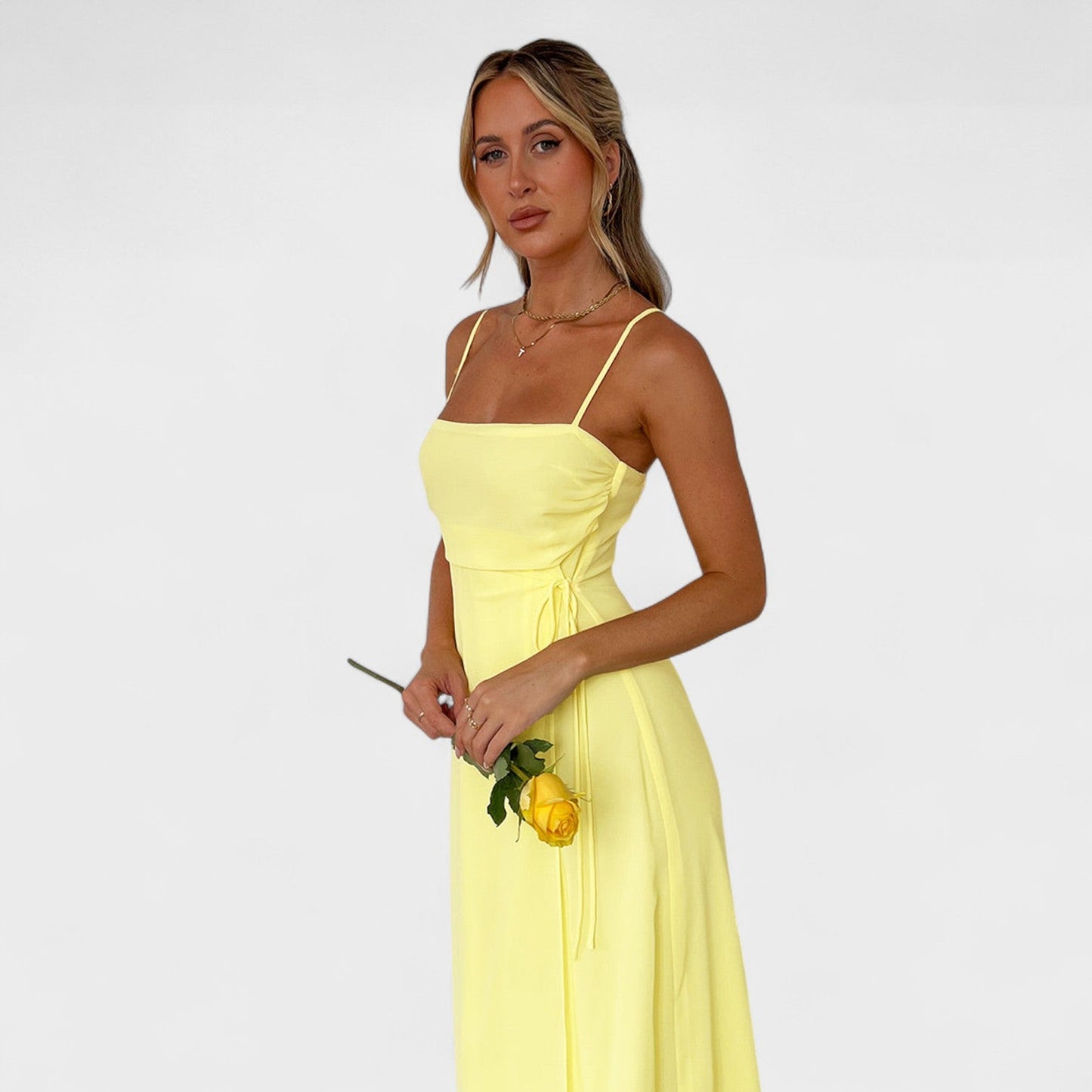 Flossie | Vestido largo amarillo con lazo lateral
