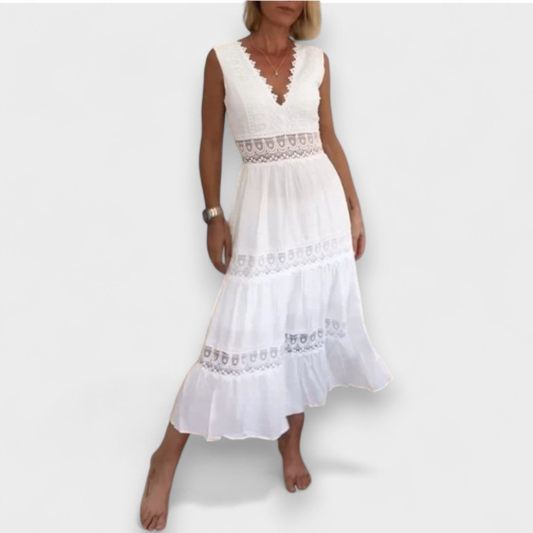 Kim | Vestido de encaje con escote en V