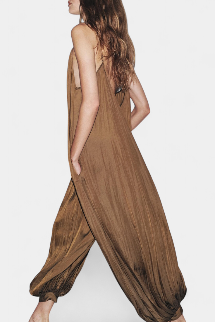 Lucy | Mono Largo Plisado con Silueta Relajada