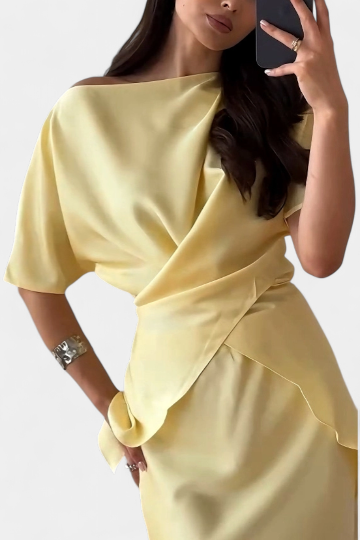 Veleda | Conjunto de Top con Tiras Cruzadas y Falda Fluida