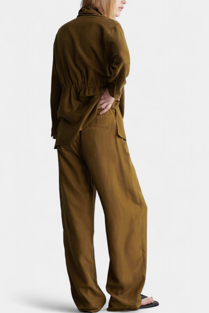 Sue | Conjunto de Blazer con Solapa y Pantalones a Juego