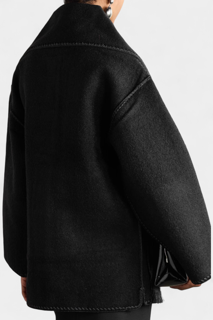 Pauline | Abrigo de Corte Suelto con Bufanda de Flecos Incorporada