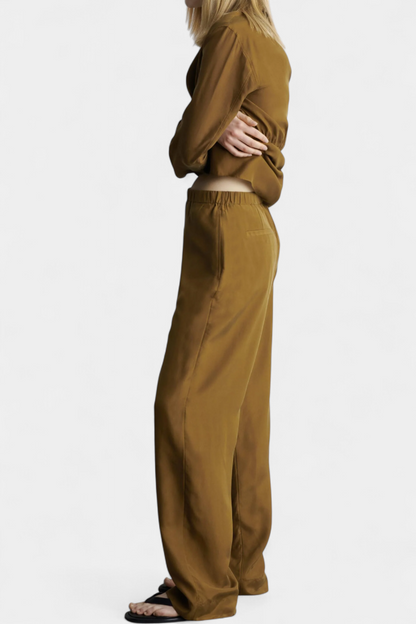 Sue | Conjunto de Blazer con Solapa y Pantalones a Juego